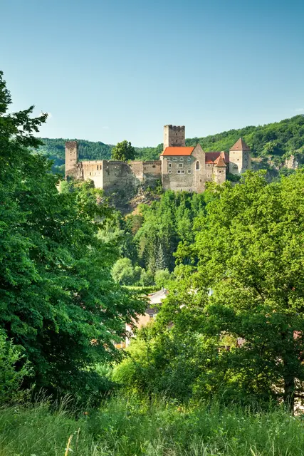 Burg Hardegg – historisches Wahrzeichen in der kleinsten Stadt Österreichs | Foto: „Die Reisereporter“