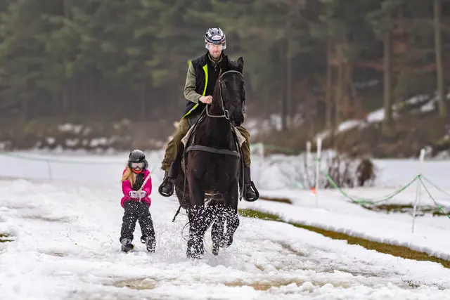 Kira Weixlberger und Christoph Weixlberger, Pferd Bogan. | Foto: Herbert Rockenschaub 