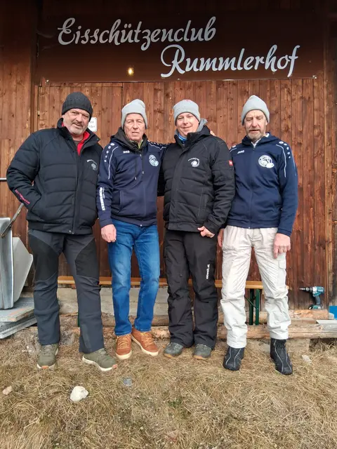 Knapp nicht in die Preisränge geschafft; EC Rummlerhof I; Thomas Schmiedberger, Klaus Scherlin, Benni Hänsel und Fritz Schlögl.