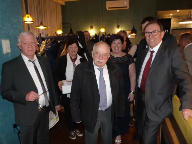Stilvoller Ballabend: Zahlreiche Besucherinnen und Besucher genossen einen glanzvollen Abend ganz im Zeichen der ungarischen Kultur.