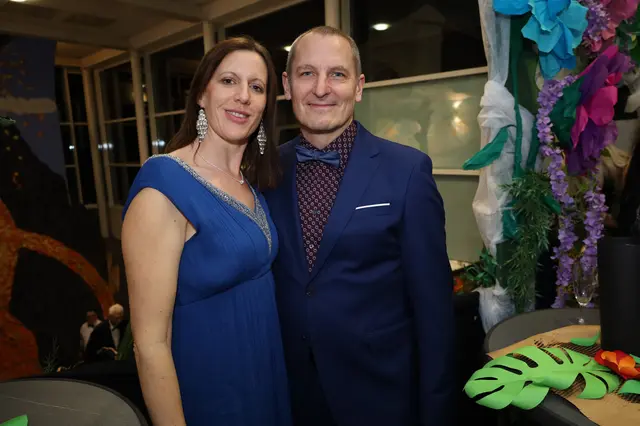 Martina und Andreas gingen in diesem Jahr ganz in blau auf den Schärdinger ÖTB-Turnerball. | Foto: Markus Bäumler/zema-medien.de