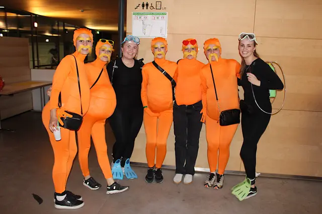 Lorax mit Taucherinnen