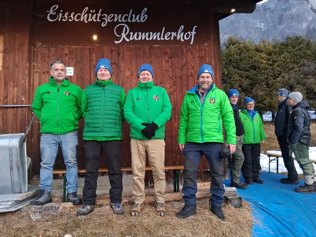 Knapp nicht in die Preisränge geschafft; EC Oberndorf 2; Alexander Singer, Gerhard Vogel, Erwin Hofer, Georg Schmid.