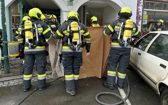 Die Feuerwehr am Einsatzort. | Foto: FF/Zeiler