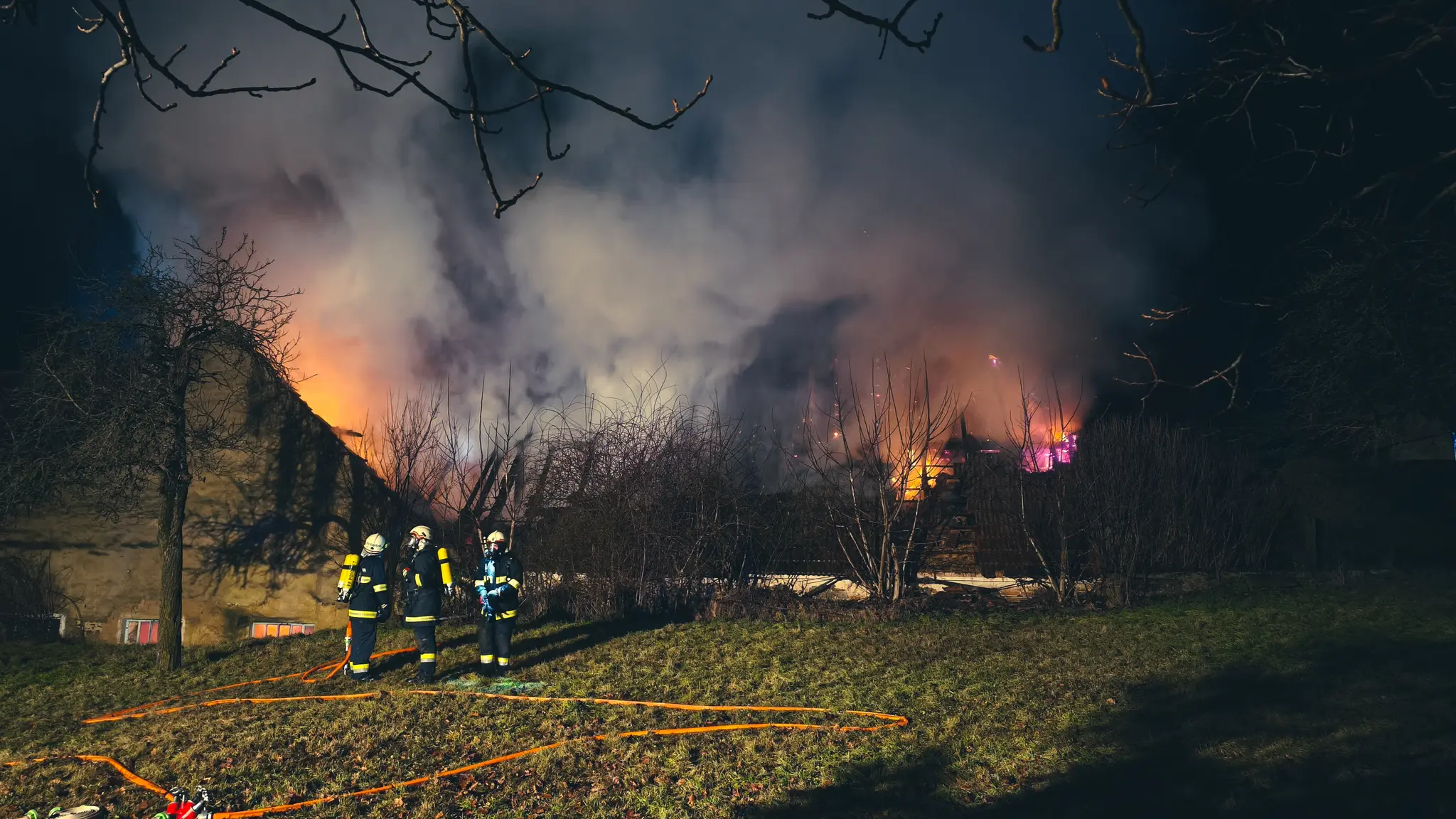 Großbrand eines landwirtschaftlichen Objekts in Groß Burgstall