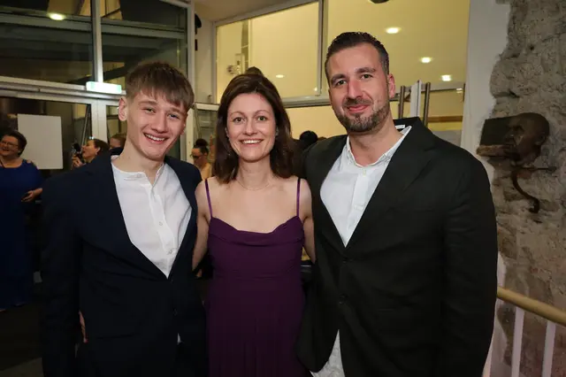 Familie Schimmel war unglaublich begeistert vom ÖTB-Turnerball im Schärdinger Kubinsaal. | Foto: Markus Bäumler/zema-medien.de