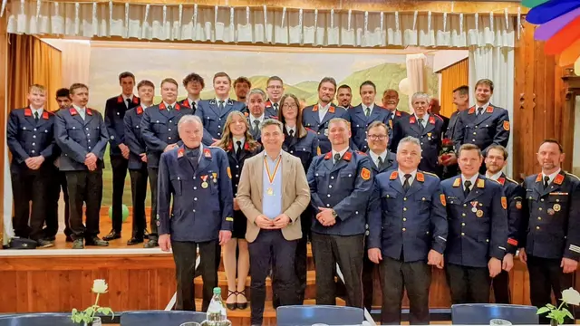 Die Freiwillige Feuerwehr St. Georgen am Weinberg freute sich, im Rahmen der Jahreshautpversammlung  neue Mitglieder angeloben sowie verdienstvolle Kameraden ehren zu können. | Foto: FF St. Georgen am Weinberg