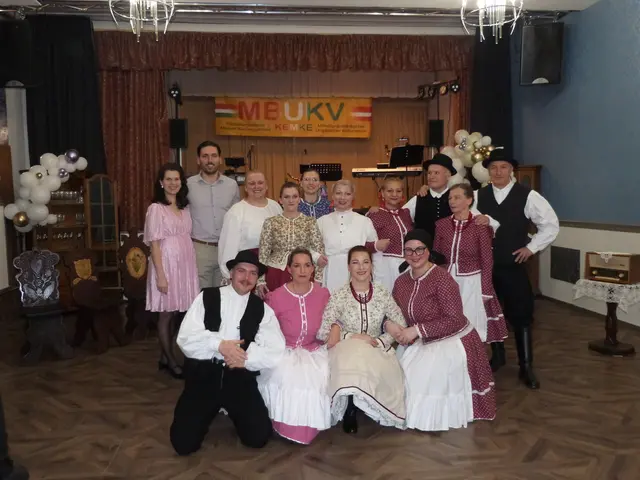 Die CSALAFINTA-Volkstanzgruppe begeisterte gemeinsam mit der Nemez Banda mit authentischen ungarischen Tänzen.