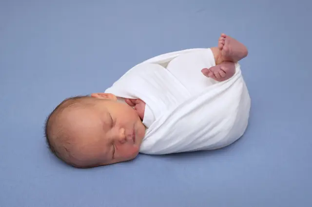 Name: Alessio
Geburtsdatum: 14.01.2026
Gewicht: 3.530 g
Größe: 50 cm
Eltern: Karin Peierl-Puffer und Christian Puffer aus Eichkögl | Foto: Babysmile