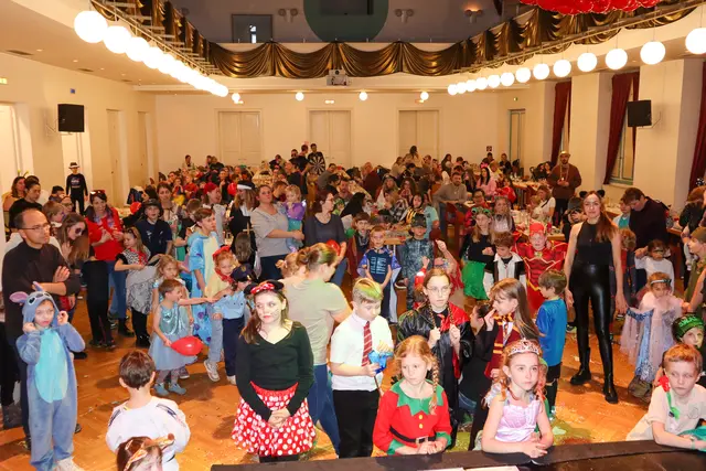 Rund 400 Kinder und ihre Familien feierten ausgelassen, lachten, tanzten und genossen eine fröhliche Stimmung. | Foto: SPÖ Horn
