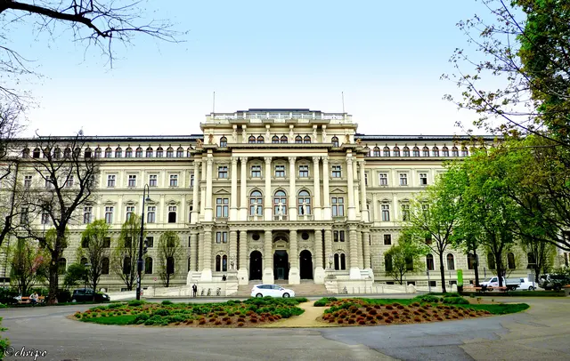 Auch eine Stärkung der Kronzeugenregelung sowie 
eine Verbesserung des Hinweisgeberschutzes wird von TI-Austria zur Bekämpfung der Korruption gefordert. | Foto: Christa Posch