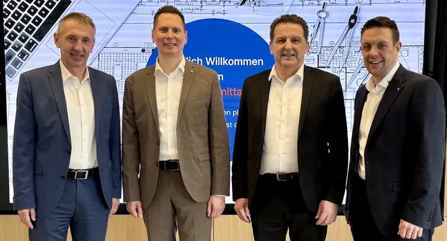 Von links: Friedrich Berger, Rudolf Glinsner, Harald Fehringer und Alfred Wurm. | Foto: Sparkasse Pregarten-Unterweißenbach AG/Isabella Pachner