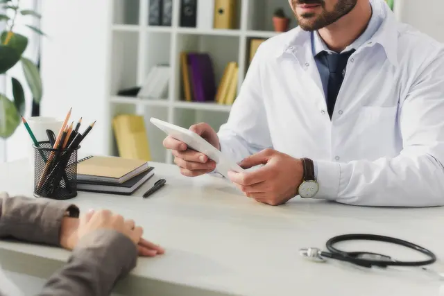 Auf Basis des abgegebenen Feedbacks auf "DocFinder" vergibt das Gesundheits- und Ärztesuchportal jährlich den "Patients‘ Choice Award“.  | Foto: VitalikRadko/panthermedia