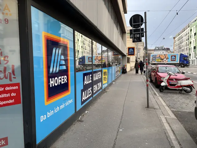 In der Alserbachstraße schließt der Hofer am 16. Februar.  | Foto: Fabian Franz/MeinBezirk