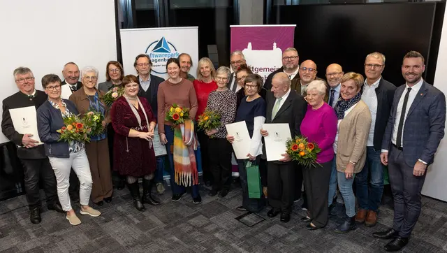 Im Zuge des Neujahrsempfangs zeichnete die Gemeinde Hagenberg einige Bürgerinnen und Bürger aus. | Foto: Erwin Pils