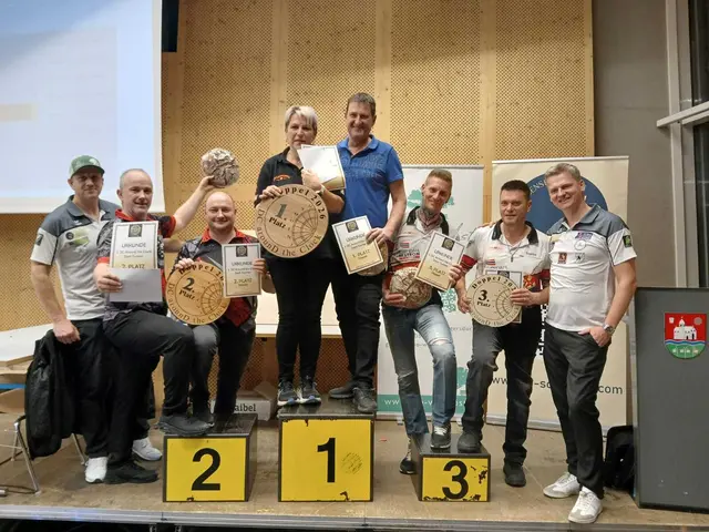Das Siegerpodest der Doppel-Bewerbe beim 3. Steeldarts-Turnier. | Foto: DC around the Clock