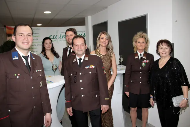 Insgesamt waren 52 Abordnungen von Feuerwehren vertreten. | Foto: Cescutti