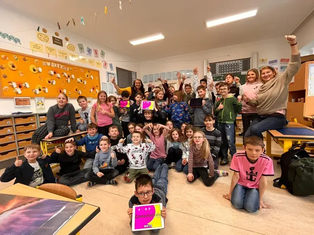 Schülerinnen und Schüler der Volksschule Spital am Semmering bei einem der Workshops im Rahmen des Projekts "ConnectedKids". | Foto: VS Spital
