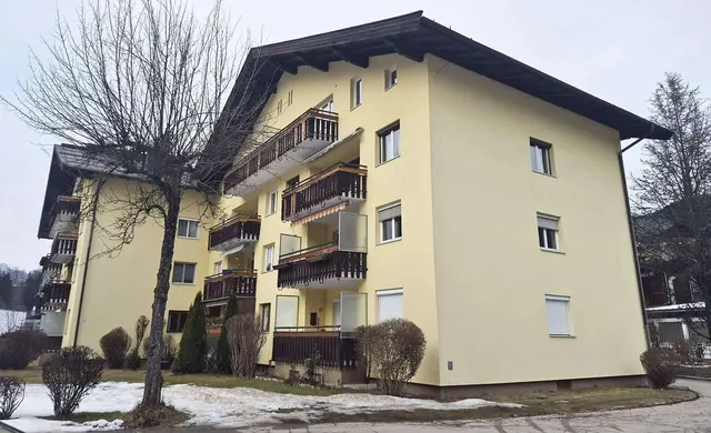 In dieser Wohnsiedlung wurden die Leichen offenbar entdeckt.  | Foto: ZOOM-Tirol