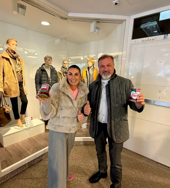 Simone Egger und Bernhard Schmid laden ein, sich die Aktionen nicht entgehen zu lassen. | Foto: MB