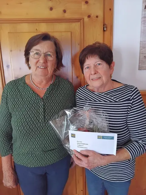 Obmann Stv. Rosa Grubhofer, Anna Leitner-Sidl | Foto: NÖ’s-Senioren - Seitenstetten