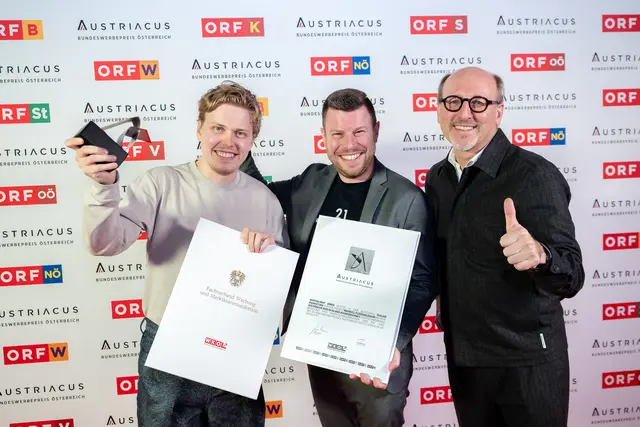 Martin Straif, Dominique Pfurtscheller (beide northlight) und Kurt Höretzeder (Obmann Fachgruppe Werbung und Marktkommunikation Tirol) (v.l.n.r.) | Foto: WKO | Gabriel Alarcón