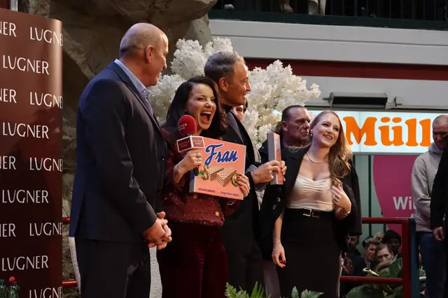 "Die Nanny"-Star Fran Drescher schaute in der Lugner City vorbei. | Foto: Patricia Hillinger/MeinBezirk