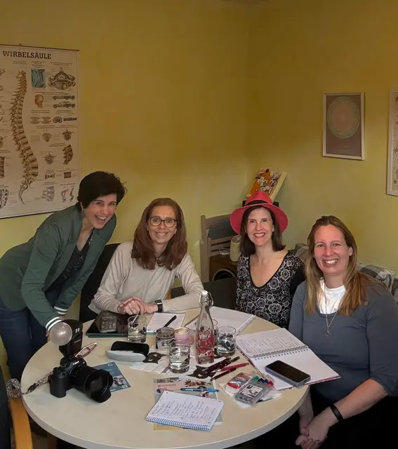 Sandra Gräf, Helga Gruber, Anett Stimmeder und Inge Kaltenbrunner planen das Event "Wienerwald Circle" für Unternehmerinnen | Foto: Stimmeder