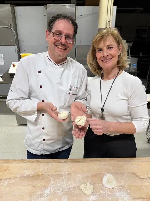 Bäckermeister Markus Resch mit WB-Bezirksobfrau Doris Staudinger. | Foto: WB Bezirk Kirchdorf