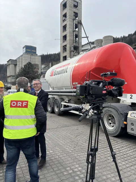 Das Ziel ist, den Güterverkehr von der Straße vermehrt auf Schiene zu bringen. | Foto: MeinBezirk.at/Astrid Siebert