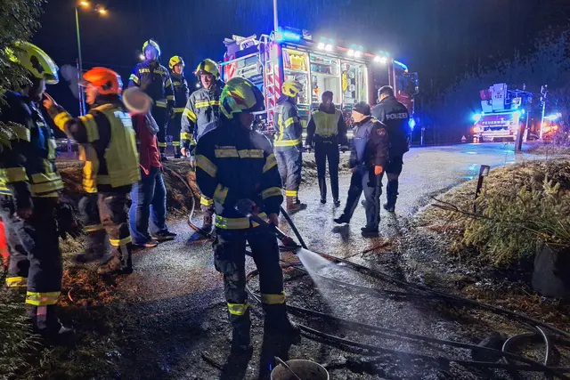 Mordermittlung nach Verfolgungsjagd, Frau rettete älteren Mann aus brennendem Haus, Stalker terrorisierte Frau aus dem Gefängnis