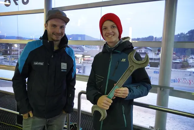 David (rechts) mit Simon Rußegger von Snow Space. | Foto: Emanuel Hasenauer