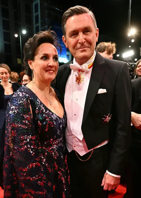 Infrastrukturminister Peter Hanke mit Ehefrau. | Foto: APA-Images / APA / HELMUT FOHRINGER