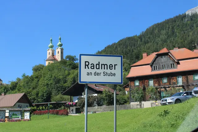 Nach der Ankündigung von Uwe Bauer-Schartner, die Hausarztpraxis in der Radmer bis Juni 2026 zu übergeben, wird nach einer Lösung für die Nachfolge gesucht. | Foto: MeinBezirk.at/Köck