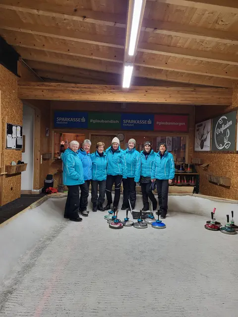 Rang 5: EC Reith bei Kitzbühel, Anni Brugger, Maresi Ecker, Leni Brandstätter, Christine Adelsberger, Martina  Haas, Gertraud Adelsberger und Waltraud Reiter.