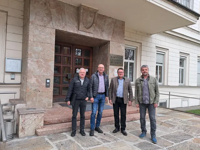 Der Rangersdorfer Gemeindevorstand zufrieden nach einem Besuch in der Landesregierung 2025 | Foto: Gemeinde Rangersdorf