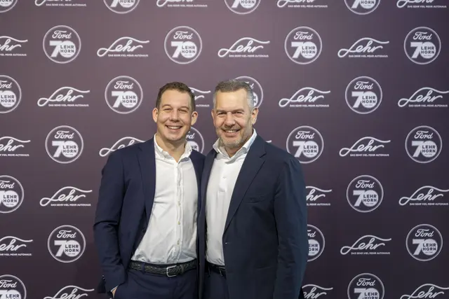 Heute wird das Autohaus Lehr gemeinsam von Manfred Lehr und Manfred Lehr Junior als familiengeführtes Unternehmen weiterentwickelt.