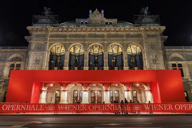 Opernball 2026: Die Wiener Staatsoper wird wieder Mittelpunkt der Prominenz aus Politik, Wirtschaft und High Society. | Foto: APA-Images / APA / TOBIAS STEINMAURER