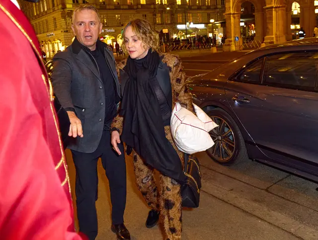 Hollywoodstar Sharon Stone beim Hotel Sacher. | Foto: APA-Images / Starpix