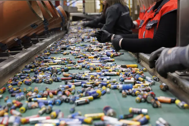 Auch die richtige Entsorgung von Batterien findet am Saubermacher-Standort in Premstätten statt. | Foto: Saubermacher/Scheriau
