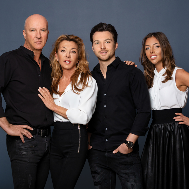 Familie Kaufmann von Hairworld Salzburg: Das Experten-Team führt das moderne Kompetenzzentrum für Perücken und Haarersatz in Salzburg bereits in 3. Generation.