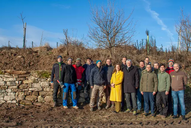 Manfred Karner, Gabriel Erhard, Herbert Triebaumer, Samuel Triebaumer, Gerhard Triebaumer, Günter Triebaumer, LH-Stv.in Anja Haider-Wallner, Harald Tremmel, Gerold Stagl, Markus Fischl, Georg Seiler, Hubert Weidenbacher, Robert Gassner, Johannes Nehrer, Markus Hammer und Michael Dobrovits.
 | Foto: Büro Anja Haider-Wallner