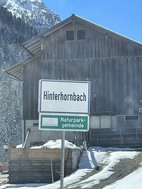 In Hinterhornbach freut man sich, dass man bald einen eigenen Gemeindetraktor bekommt.  | Foto: MeinBezirk/Günther Reichel