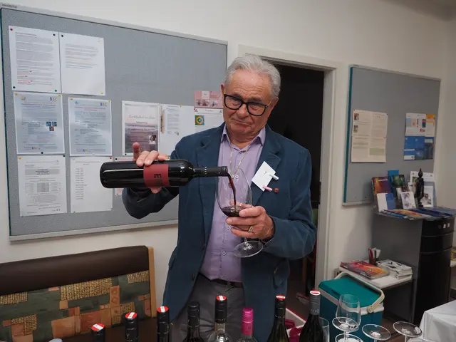 "Reblois" Alois Strauch lud zur Verkostung edler Weine | Foto: Gaube