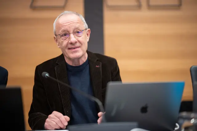 Peter Pilz ist am Donnerstag als Auskunftsperson in jenem U-Ausschuss geladen, der sich mit dem Tod Christian Pilnaceks beschäftigt. | Foto: APA-Images / APA / GEORG HOCHMUTH