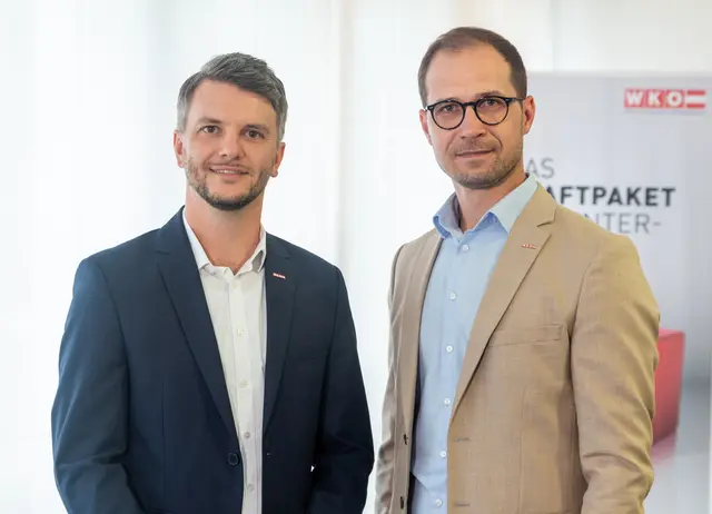 Die Spitze der Wirtschaftskammer Rohrbach: Obmann Andreas Höllinger (l.) und Leiter Michael Schaubmeier. | Foto: Foto Kirschner