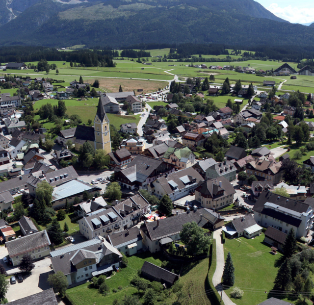Die Marktgemeinde Bad Mitterndorf ist die Heimat von insgesamt 4.925 Einwohnerinnen und Einwohnern. | Foto: Guggenberger