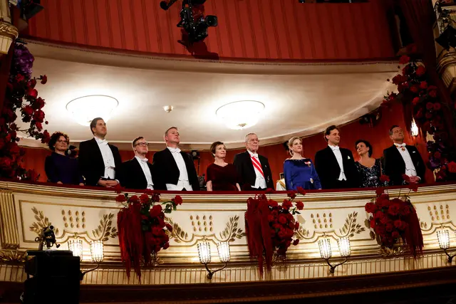 Opernball 2026: Auch die heimische politische Spitze ließ sich das gesellschaftliche Großereignis in der Staatsoper nicht entgehen. | Foto: APA-Images / REUTERS / Lisa Leutner