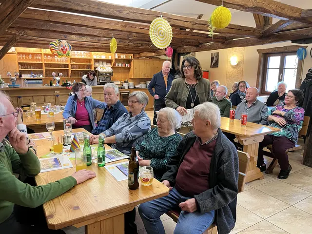 Die Steindorfer Senioren verbrachten gemütlichen Nachmittag beim Staude. | Foto: Seniorenbund Steindorf