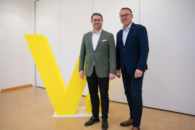 Landesgeschäftsführer Florian Hiegelsberger und Günther Lengauer. | Foto: OÖVP